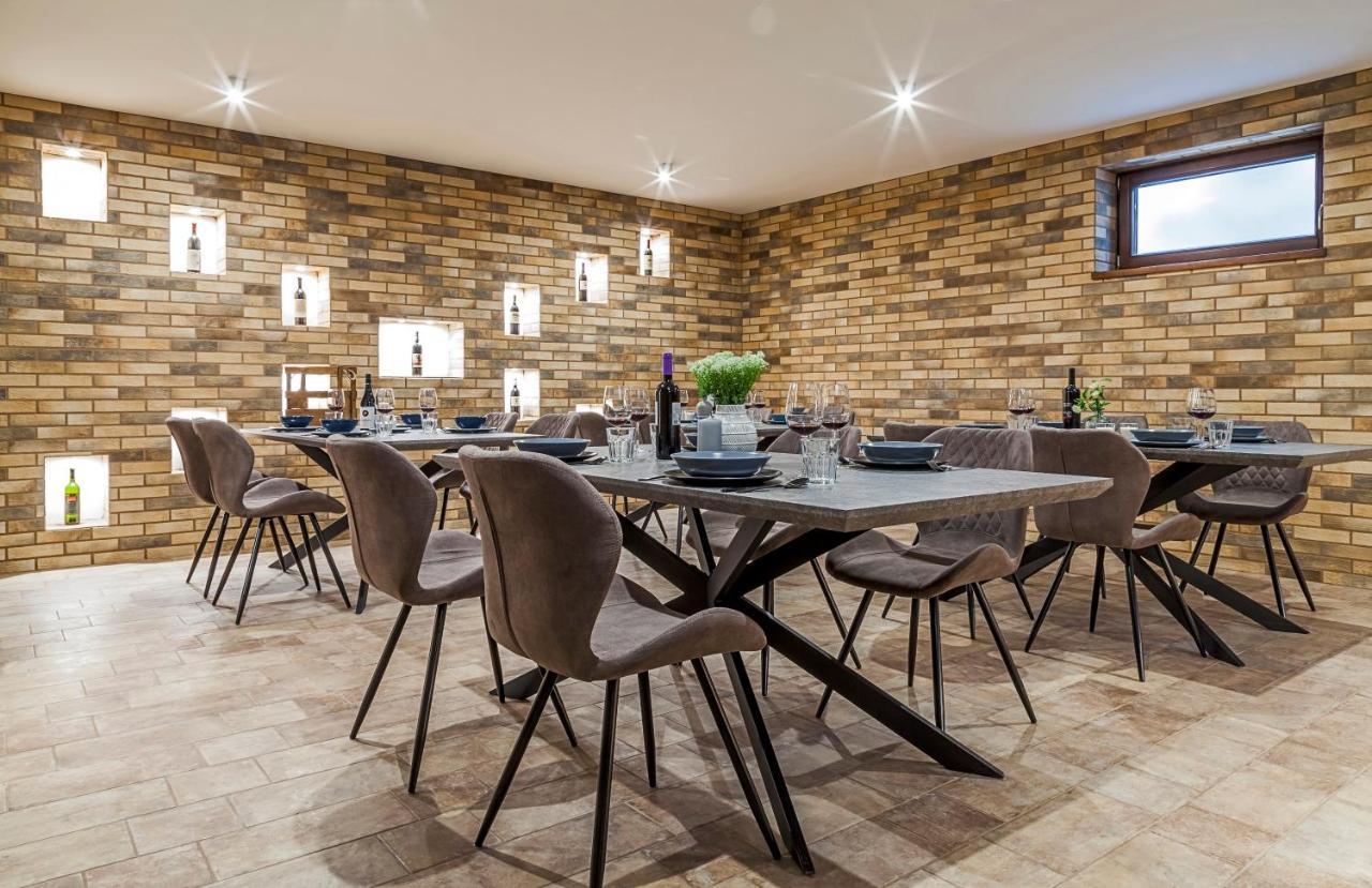 Pilger Apartments Тихань Екстер'єр фото