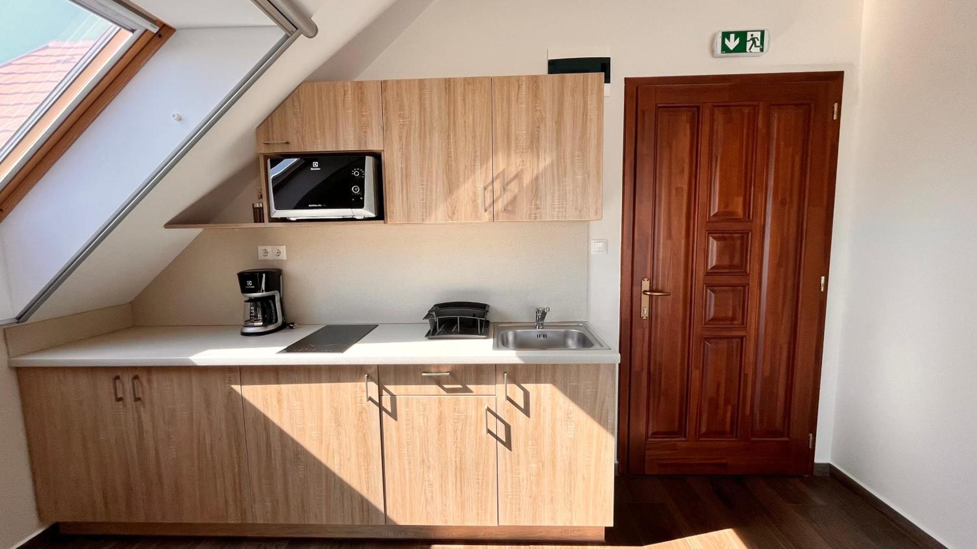 Pilger Apartments Тихань Екстер'єр фото