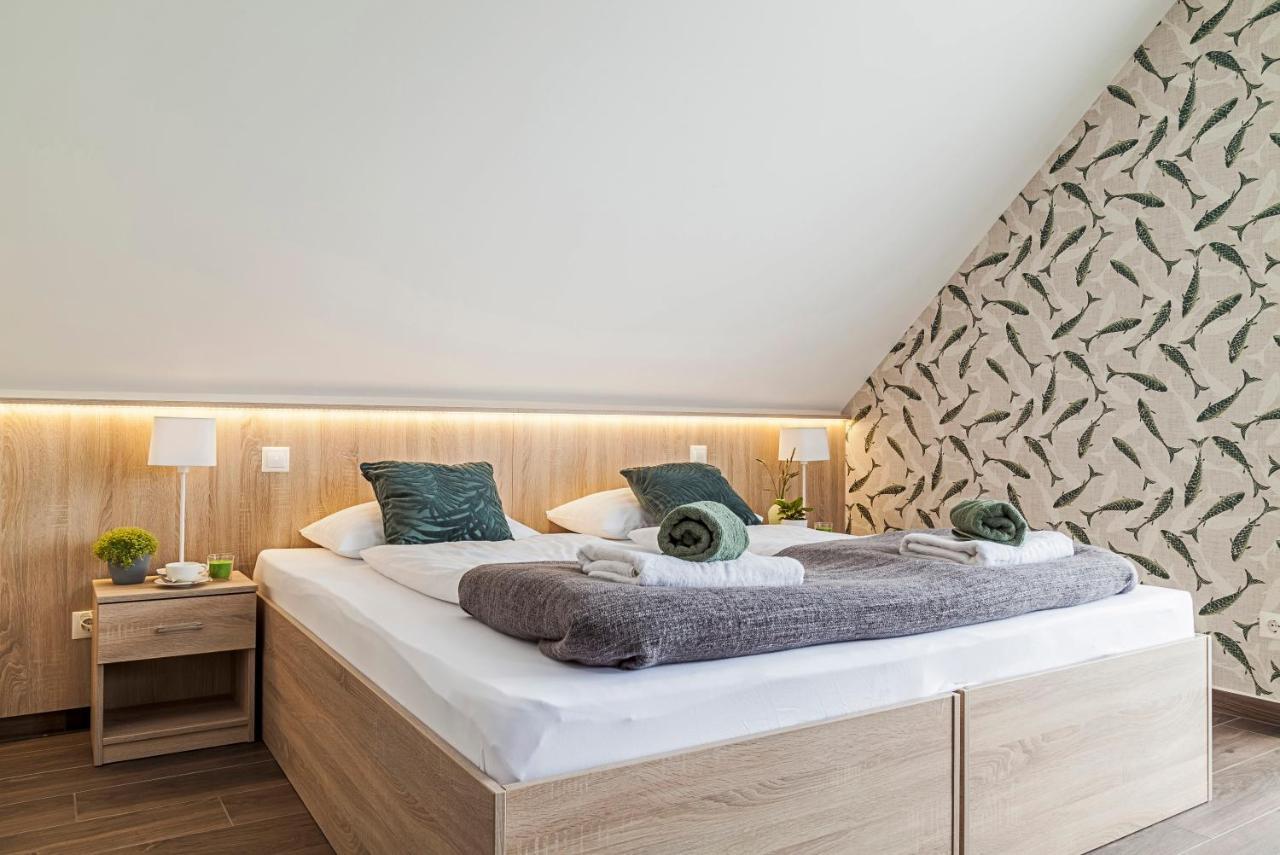 Pilger Apartments Тихань Екстер'єр фото