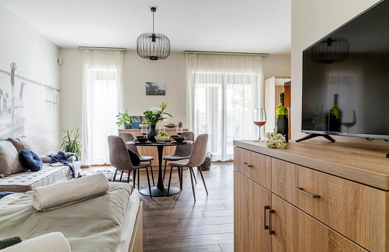 Pilger Apartments Тихань Екстер'єр фото